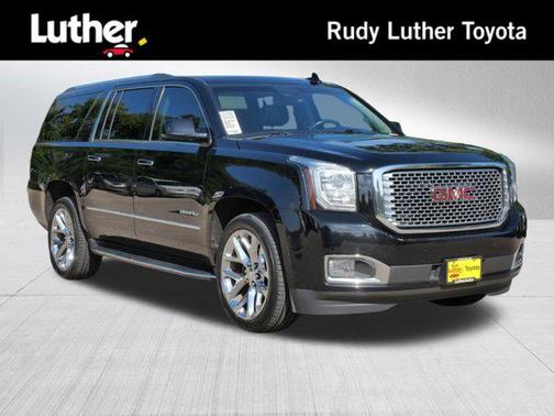2017 GMC Yukon XL Denali
