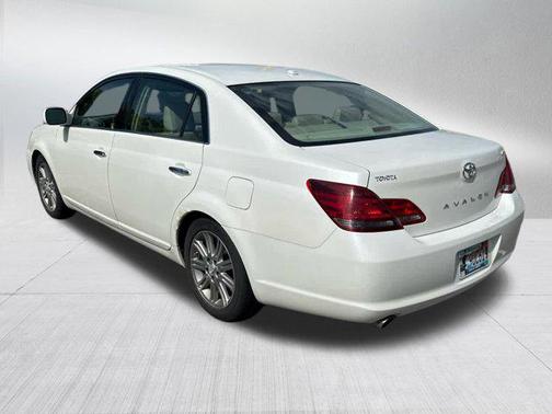 2010 Toyota Avalon Limited