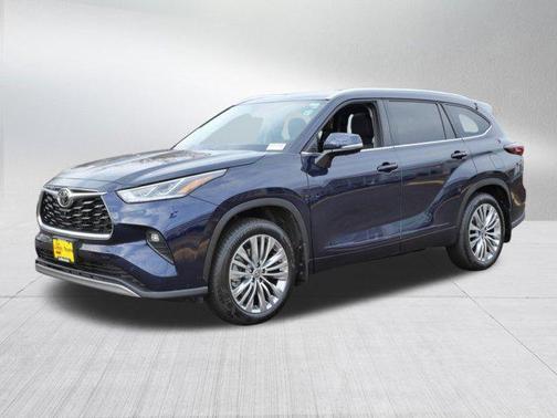 2025 Toyota Highlander Platinum