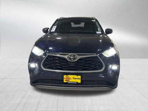 2025 Toyota Highlander Platinum