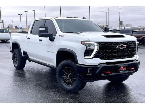 2025 Chevrolet Silverado 2500 4WD Crew Cab Standard Bed ZR2