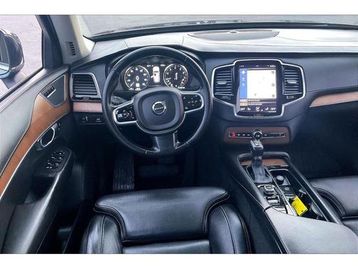 2017 Volvo XC90 T6 Inscription