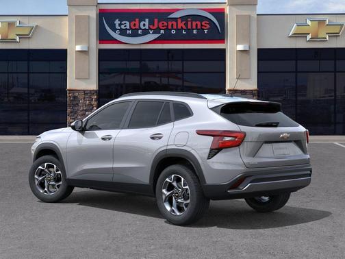 Sterling Gray Metallic 2026 Chevrolet Trax LT