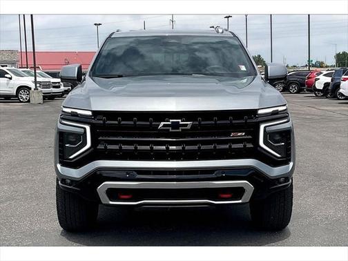 2025 Chevrolet Suburban 4WD Z71