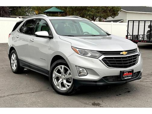 Silver Ice Metallic 2019 Chevrolet Equinox 1LT