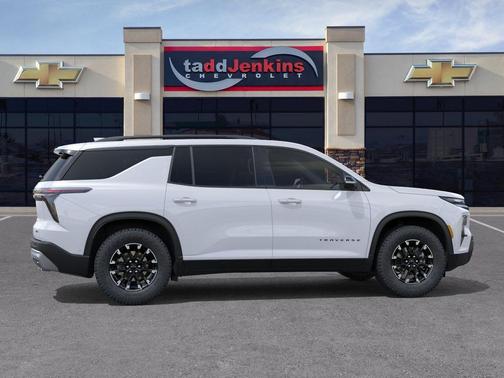 Polar White Tricoat 2026 Chevrolet Traverse AWD Z71
