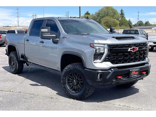 Sterling Gray Metallic 2024 Chevrolet Silverado 2500 4WD Crew Cab Standard Bed ZR2