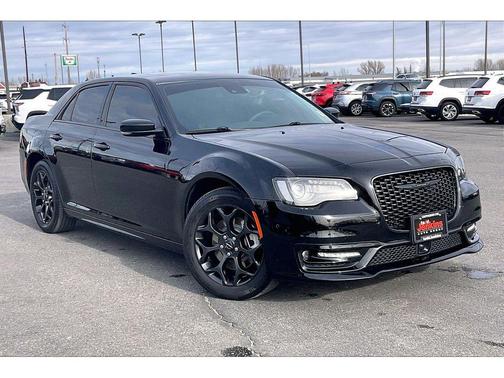 2023 Chrysler 300 Touring