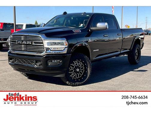 2021 RAM 3500 Laramie Crew Cab 4x4 8' Box