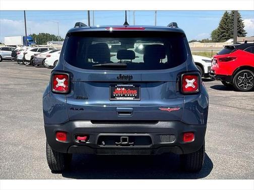 2023 Jeep Renegade Trailhawk
