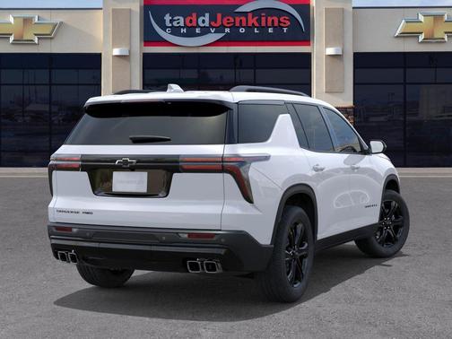 Polar White Tricoat 2027 Chevrolet Traverse LT