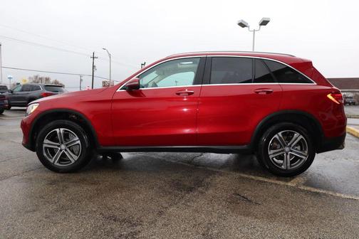 2017 Mercedes-Benz GLC 300 4MATIC