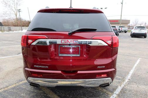 2017 GMC Acadia Denali