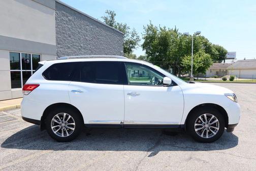 Moonlight White 2014 Nissan Pathfinder SL