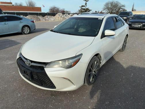 2016 Toyota Camry XSE