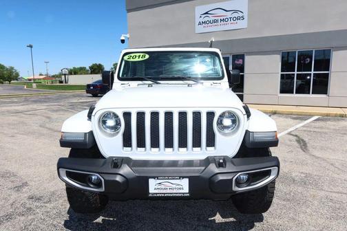 Bright White Clearcoat 2018 Jeep Wrangler Unlimited Sahara