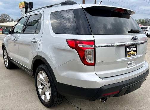 White Platinum Metallic Tri-Coat 2015 Ford Explorer XLT