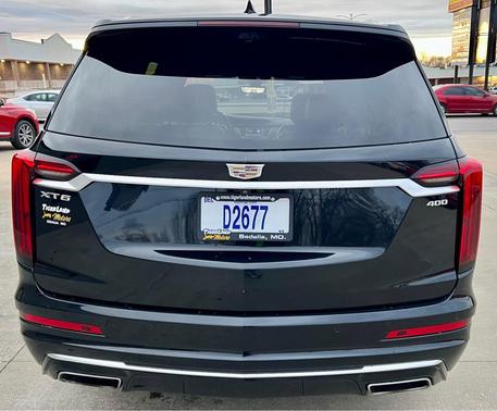 2022 Cadillac XT6 Premium Luxury FWD