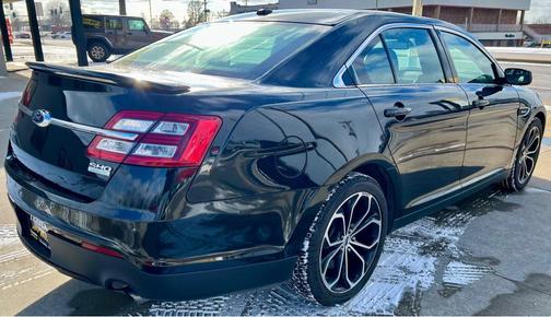 2018 Ford Taurus SHO