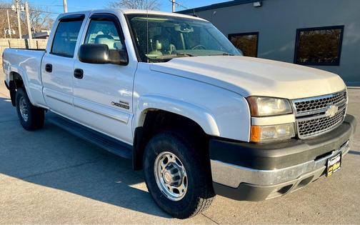 2005 Chevrolet Silverado 2500 LT H/D Crew Cab