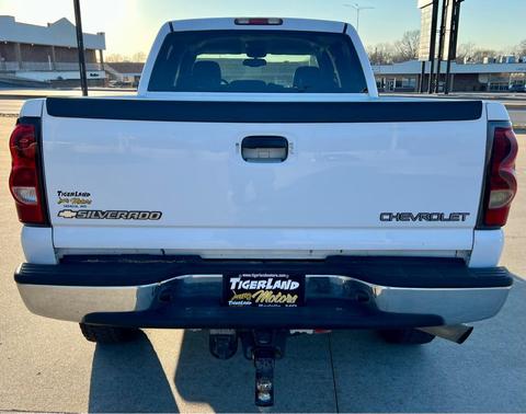2005 Chevrolet Silverado 2500 LT H/D Crew Cab