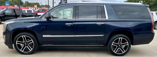 2017 Cadillac Escalade ESV Platinum