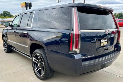 2017 Cadillac Escalade ESV Platinum