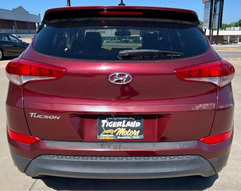 Ruby Wine 2016 Hyundai TUCSON SE