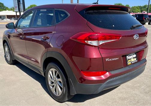 Ruby Wine 2016 Hyundai TUCSON SE