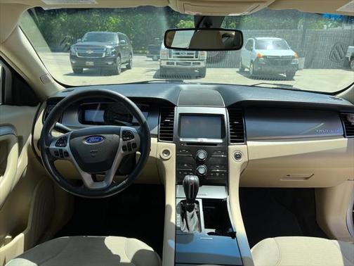 2014 Ford Taurus SEL