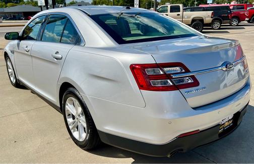 2014 Ford Taurus SEL