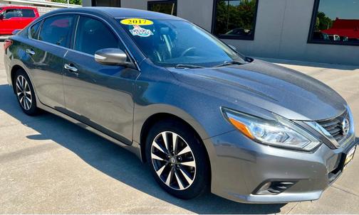 Gun Metallic 2017 Nissan Altima 2.5 SL
