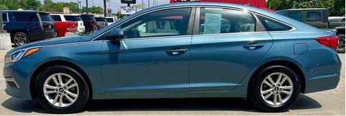 Nouveau Blue 2015 Hyundai SONATA SE