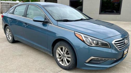 Nouveau Blue 2015 Hyundai SONATA SE