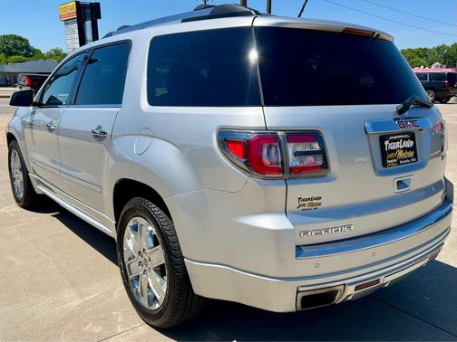 Quicksilver Metallic 2014 GMC Acadia Denali