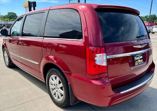 2015 Chrysler Town & Country Touring