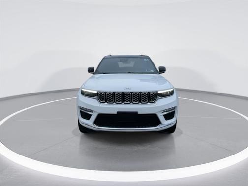 2023 Jeep Grand Cherokee Summit