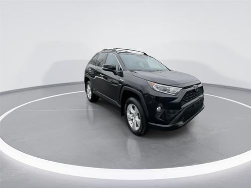 2020 Toyota RAV4 Hybrid XLE