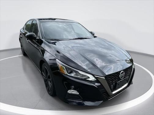 2020 Nissan Altima SR FWD