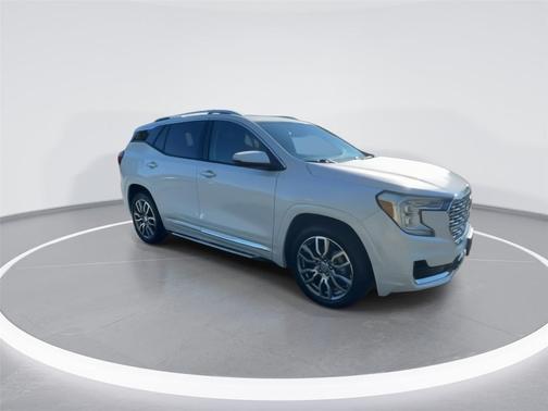 2022 GMC Terrain Denali
