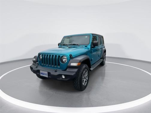 2020 Jeep Wrangler Unlimited Black and Tan 4X4