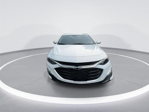 Summit White 2023 Chevrolet Malibu FWD RS