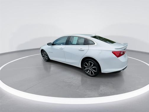 Summit White 2023 Chevrolet Malibu FWD RS