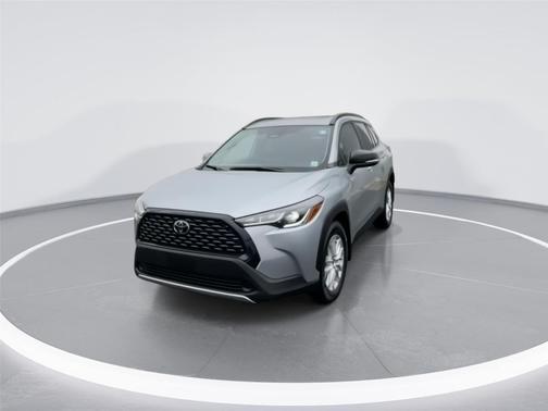 2025 Toyota Corolla Cross LE
