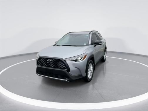 2025 Toyota Corolla Cross LE