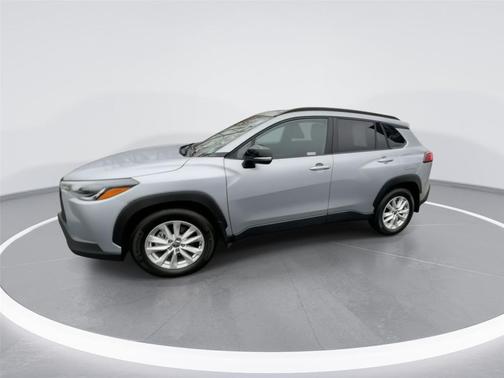 2025 Toyota Corolla Cross LE