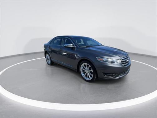 2017 Ford Taurus Limited
