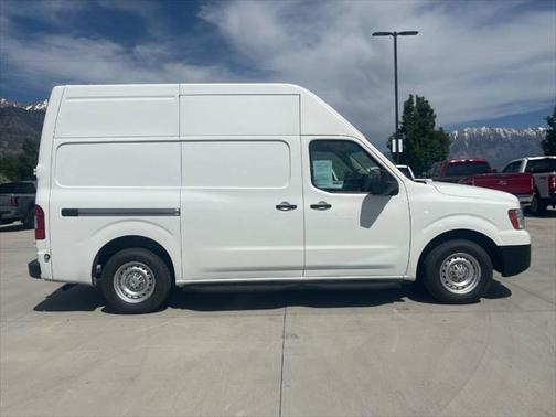 2021 Nissan NV Cargo NV2500 HD S V6