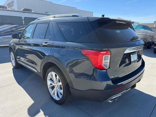 2024 Ford Explorer Platinum