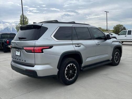 2024 Toyota Sequoia SR5